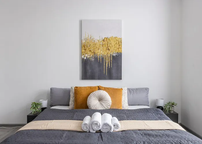 Exclusive & Grand City Central Residence W\' 4Bedrm, 3Bathrm