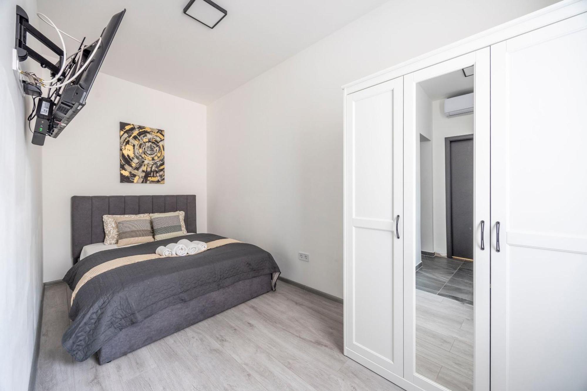 Exclusive & Grand W' 4bedrm, 3bathrm Апартаменти Будапешт