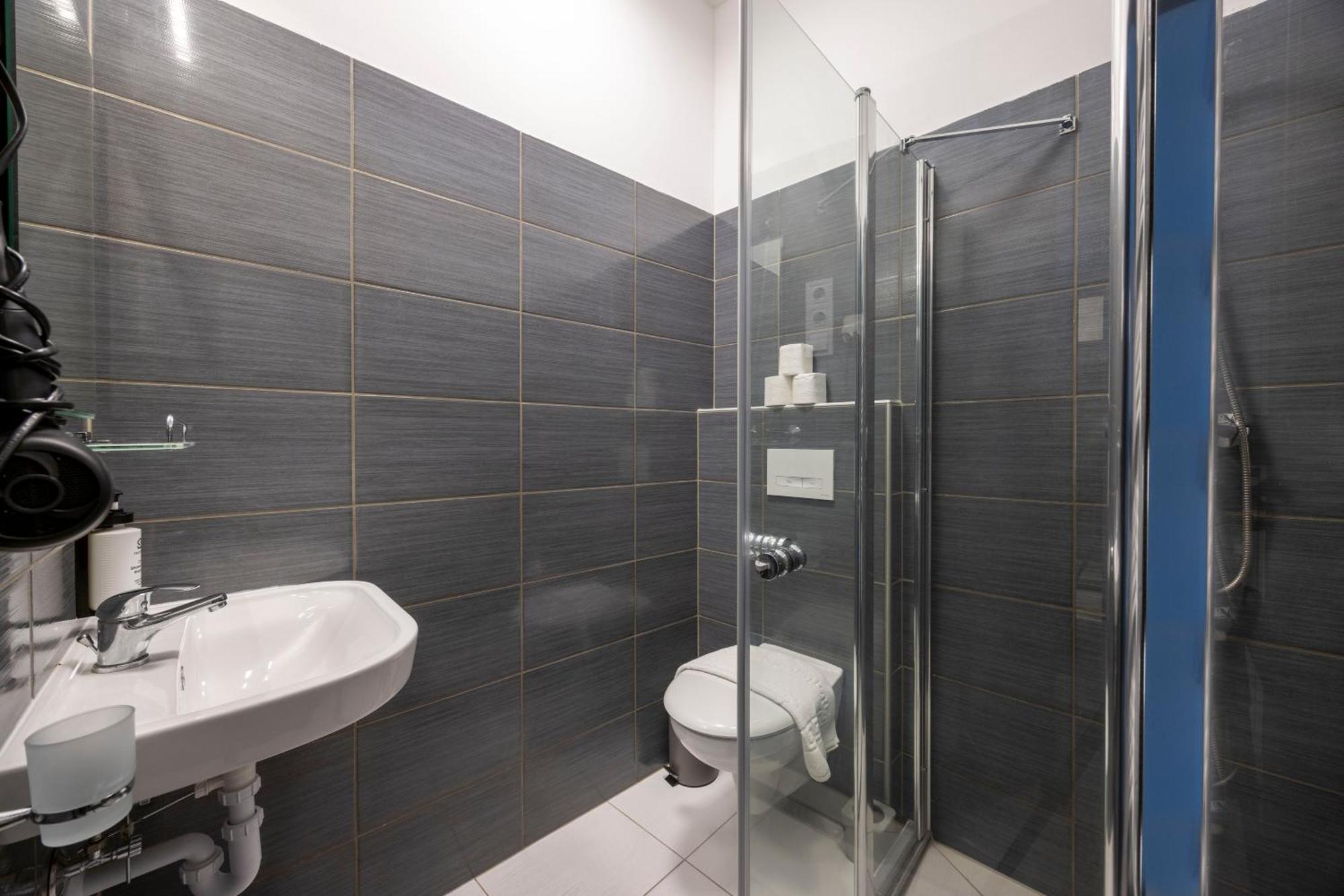 Апартаменти Exclusive & Grand W' 4bedrm, 3bathrm